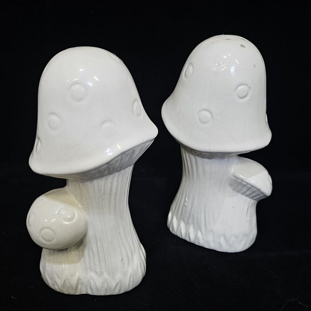 Vintage‎ White Mushroom Phallic Ceramic Salt & Pepper Shakers Japan Kitschy